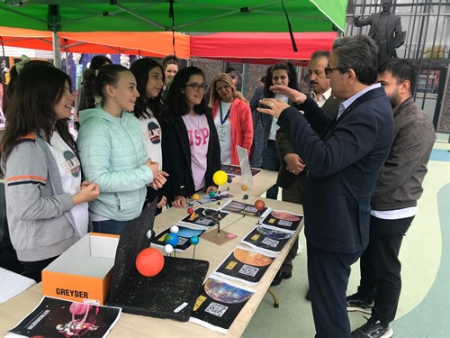 Özel Bilnet Eskişehir Kolejinde Geleneksel Bilim Şenliği Düzenlendi