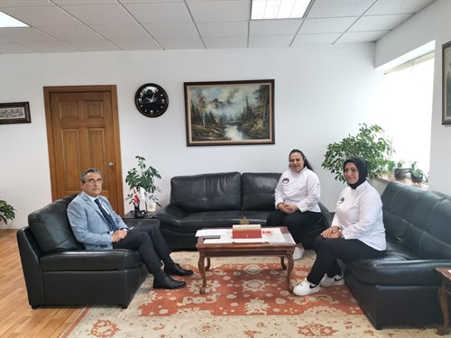 Esdap Yönetim Kurulu Başkanı Şef Sayın Şükran Çiftçi ve Şef Sayın Nesrin Çot, Kaymakamımız Sayın Sadettin Yücel'e Ziyarette Bulundu.